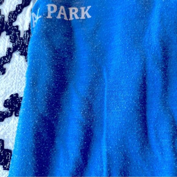 AB Repreve Yellowstone National Park Hiking Boot Blue Graphic Tee shirt small S - Picture 7 of 7